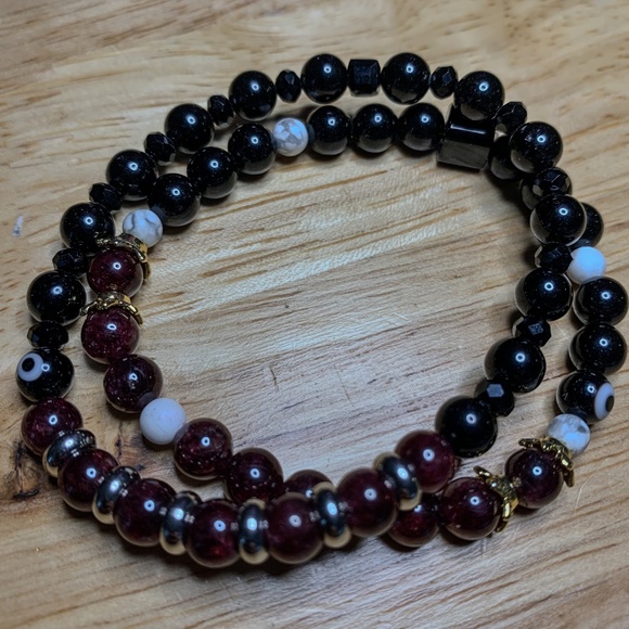 Crystal Garnet Stone Healing Bracelet - Picture 1 of 2
